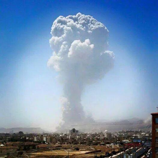 أكبر غارة جوية ضربت اليمن 20 نيسان/ابريل 2015. 